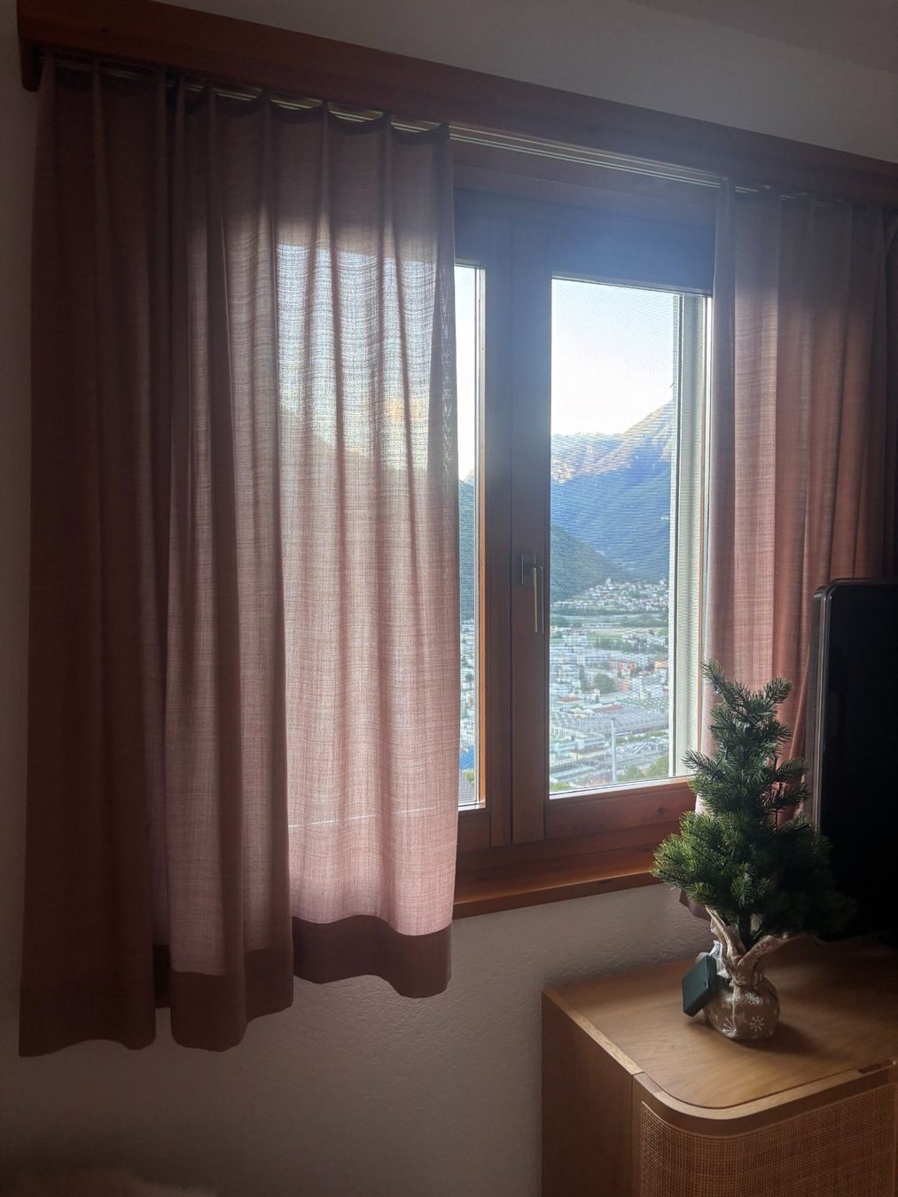Tende: Schöne Vorhänge, wie neu – Usato da Bellinzona venduto da kri_z9py 1