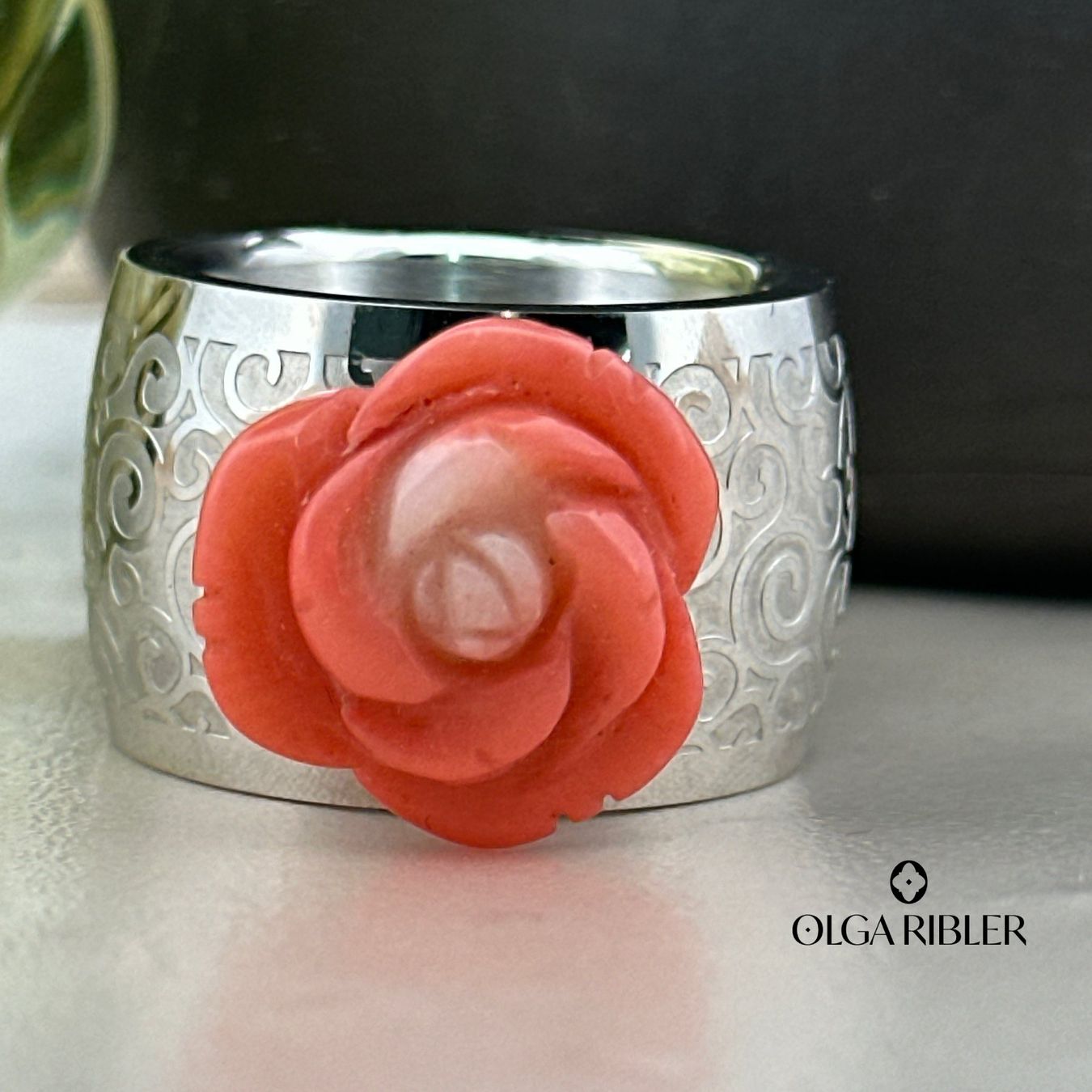 Olga Ribler Anelli: Edelstahl Ring mit Coralle, Ringgrösse 60 – Nuovo (secondo la descrizione) da Luzern venduto da Schmuckoutlet 7