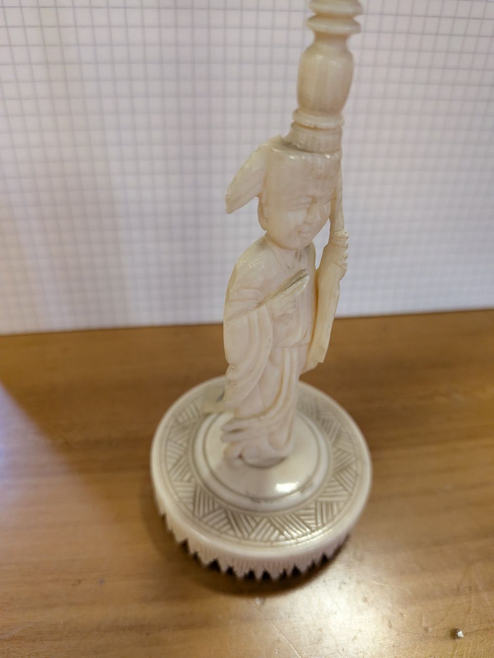 Statuette: Wunderkugel auf Ständer. China – Usato da Schönenwerd venduto da kybi 3
