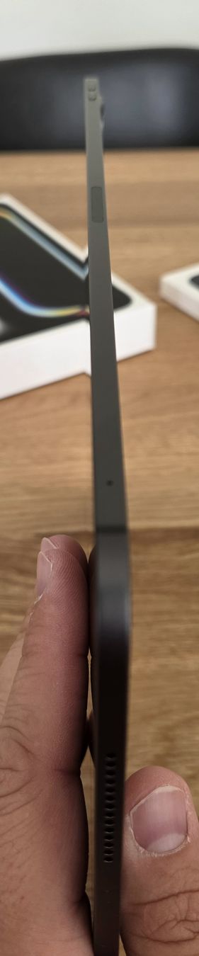 Apple Tablet PC: iPad Pro 13-inch – Usato da Biglen venduto da Super_Sale 7