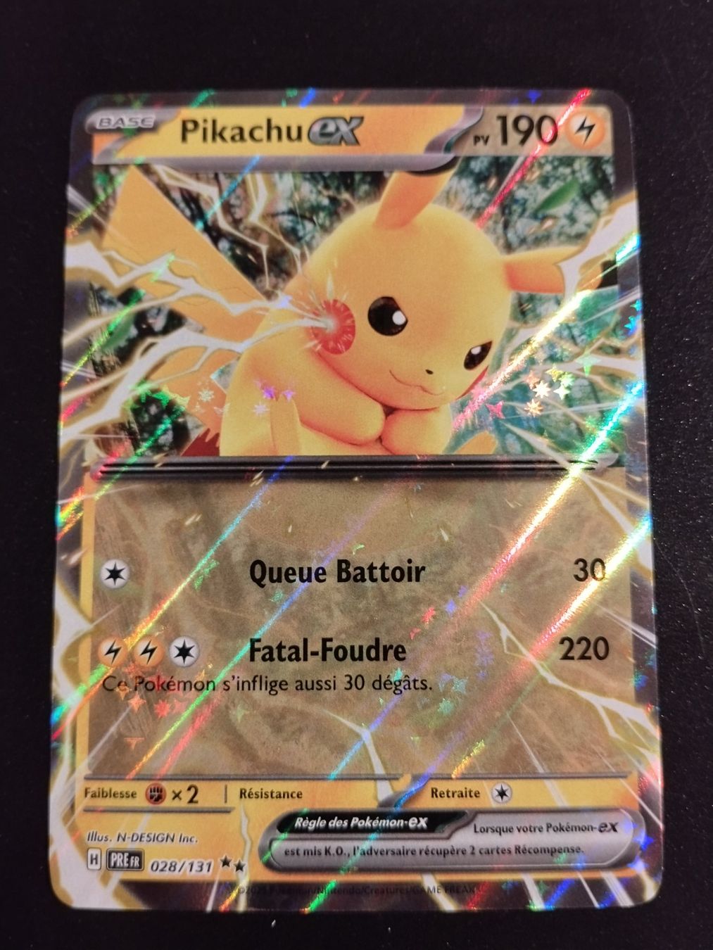 Pokémon Cartes à collectionner: Pokémon Évolutions Prismatiques: Pikachu Ex 028/131 FR – D'occasion à Palézieux-Village par oufoux08