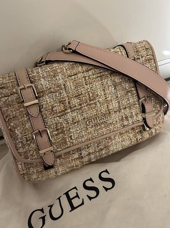 Borse da donna: Guess Est.1981, borsa tipo Chanel – Nuovo e nell'imballaggio originale da Balerna venduto da bfa_x265 1