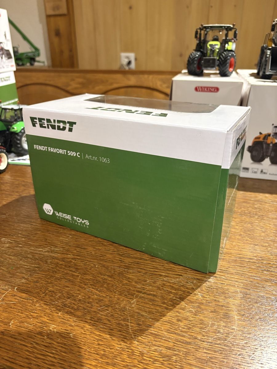 Kit di modellismo & Modellini statici: Fendt Favorit 509c 1:32 – Nuovo (secondo la descrizione) da Maracon venduto da tro_chq5 1