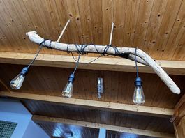 Lampe aus Rhein-Schwemmholz