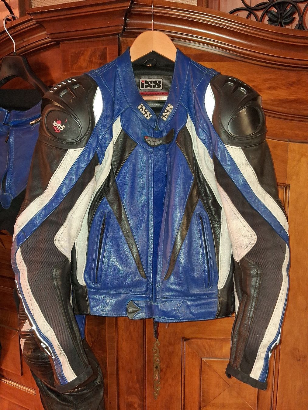 IXS Completi: Lederkombi IXS Gr.48 – Usato da Dietschwil venduto da yama125er 1