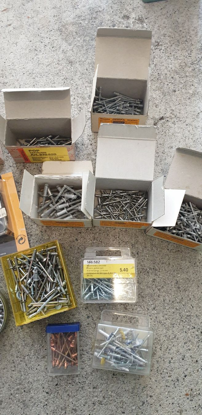 Ferramenta: Lot de rivets – Usato da St-Sulpice VD venduto da Miwix 2