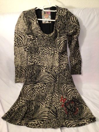 Wunderschönes DESIGUAL Kleid aus weichem Strickmaterial M