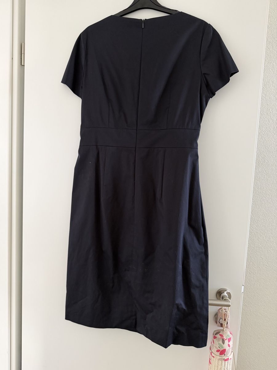 Hugo Boss Vestiti: Robe HUGO BOSS bleu marine taille 44 – Usato da Bussigny venduto da youli85 1