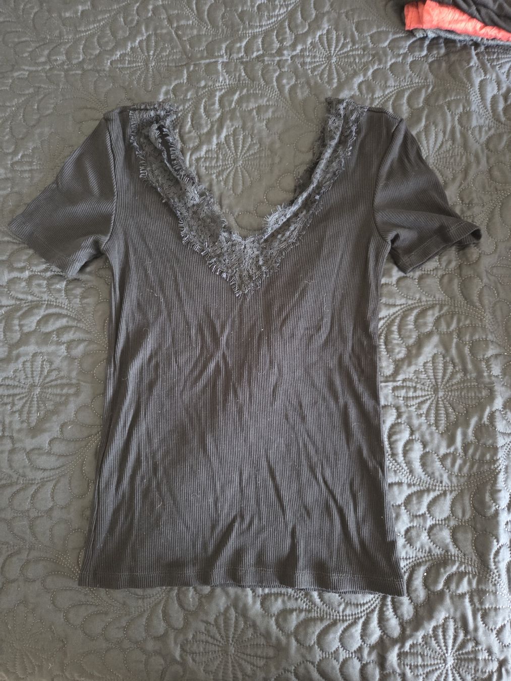 Lots de vêtements: div. Oberteile Grösse S – D'occasion à Lostorf par _Venus_ 5