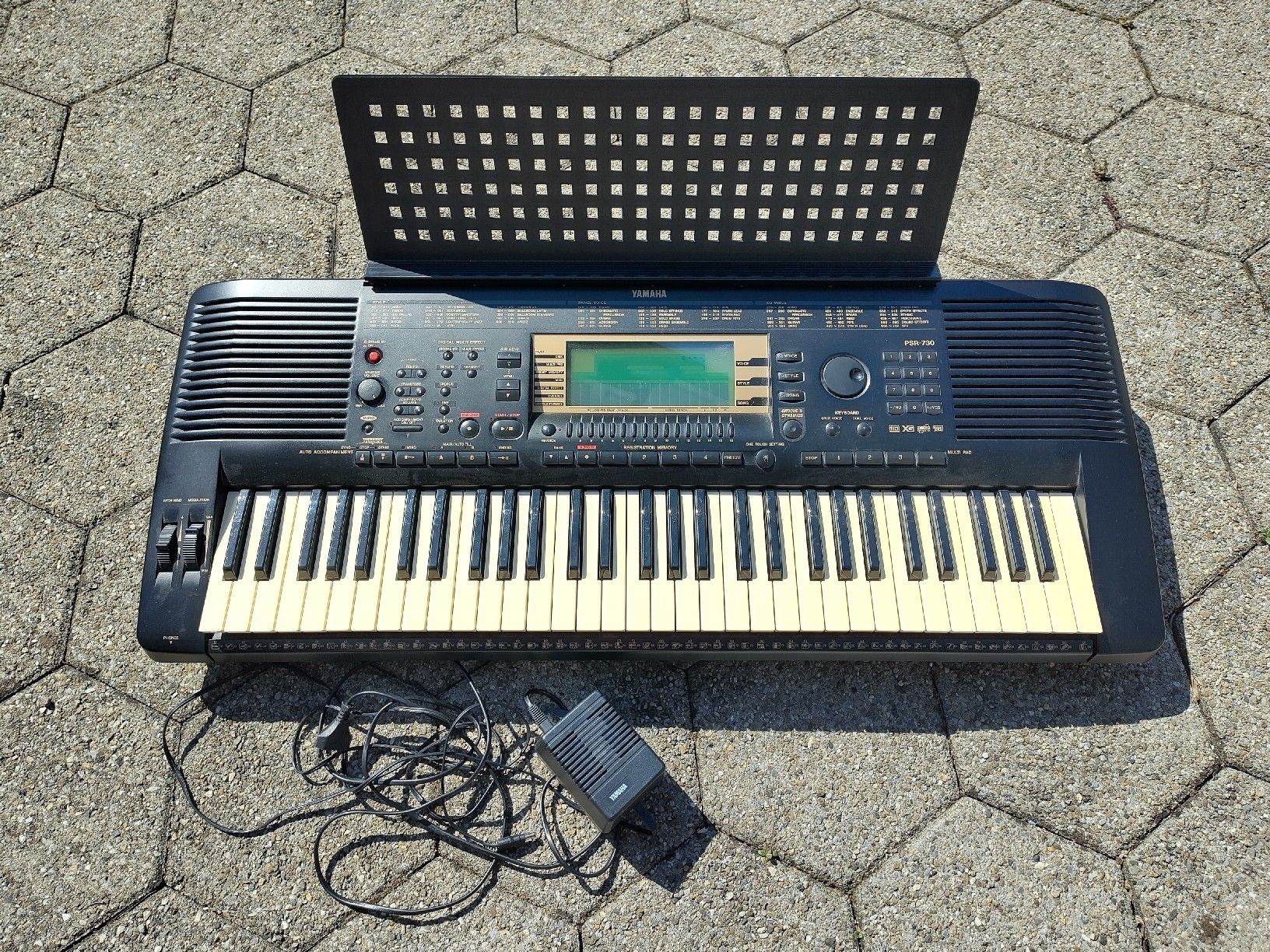 Yamaha Strumenti musicali: Yamaha PSR-730 – Usato da Tuggen venduto da rom_2w72