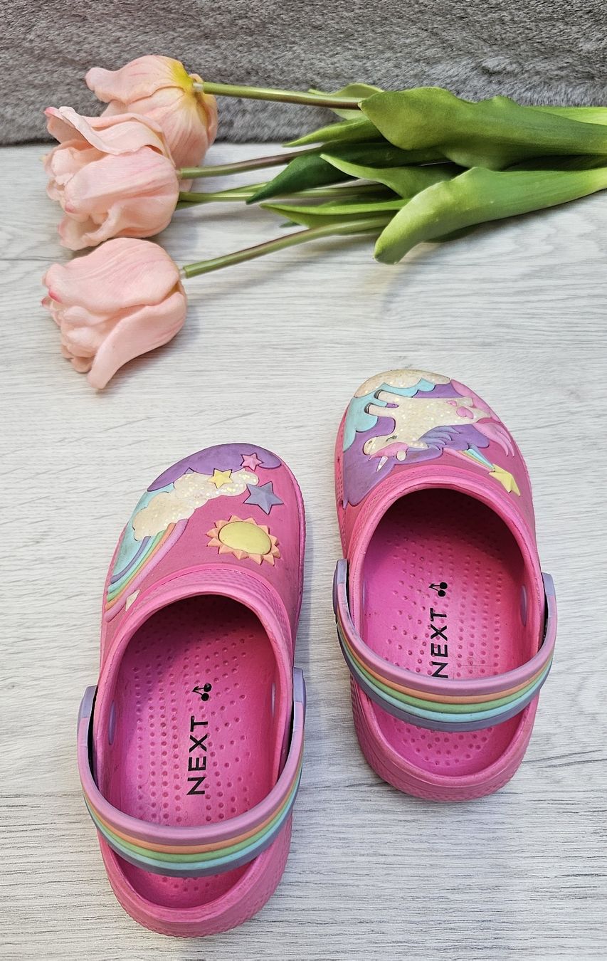 Next Schuhe für Mädchen: Original rosa Mädchen Clogs Gr. 25.5 der Marke Next – Gebraucht aus Zufikon von Dadulka79 2