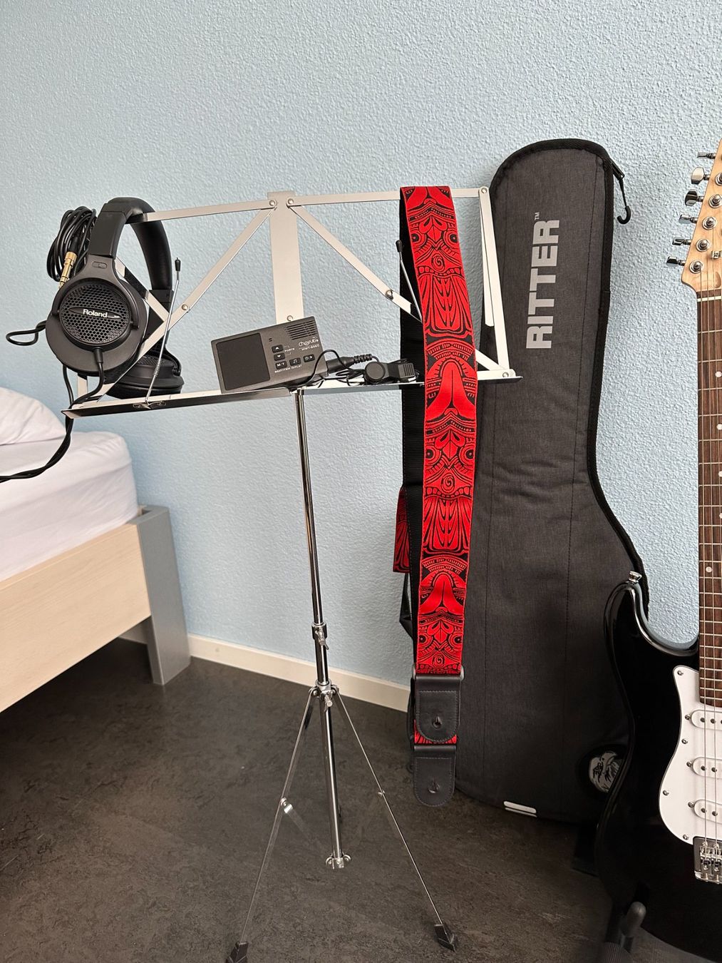 Musikinstrumente: E-Gitarre Set (Kinder) – Gebraucht aus Hünenberg von man_9bqn 2