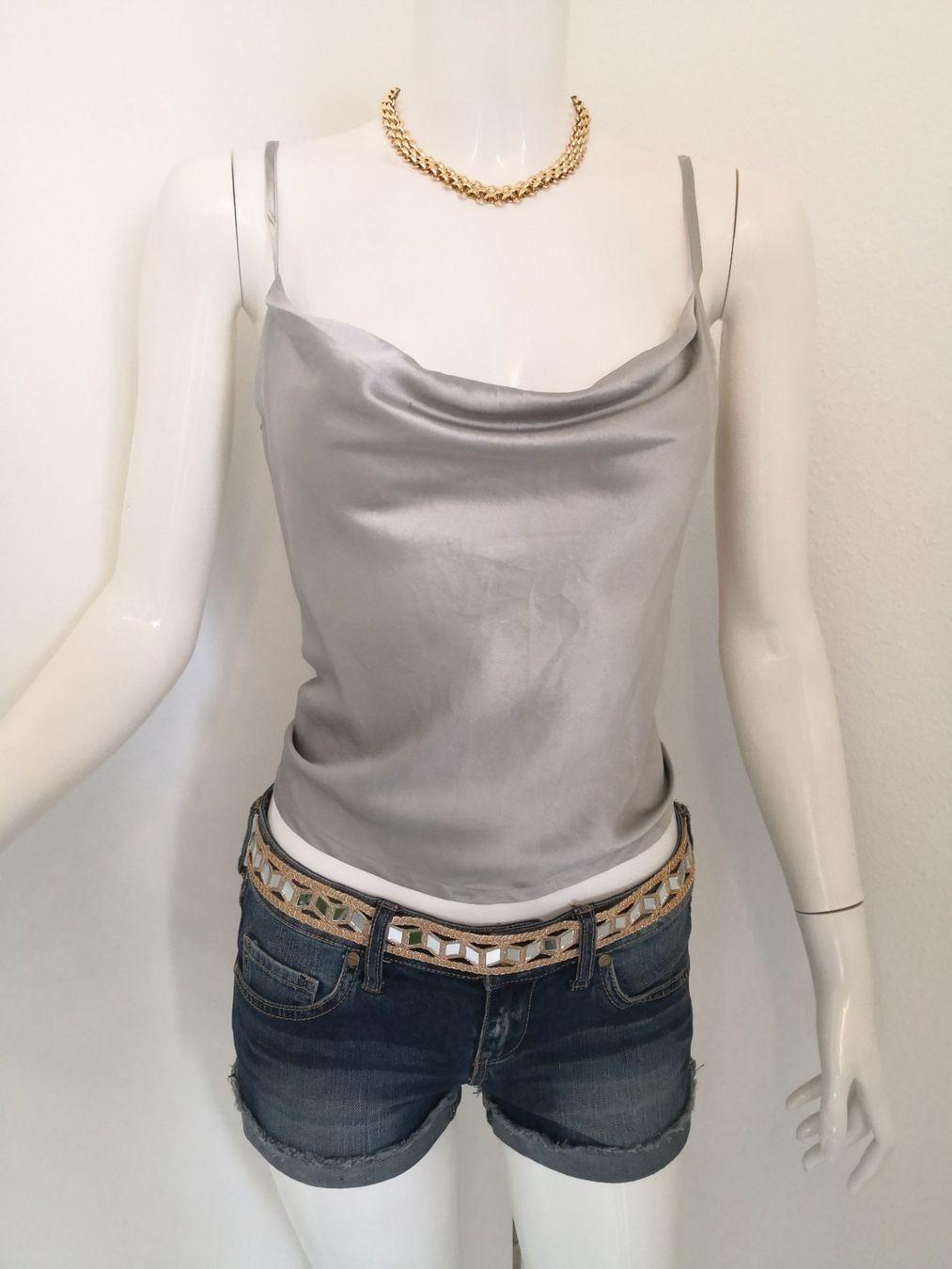 Mango Top: 🤩MANGO TOP SATIN SILBER – Usato da Olten venduto da Naja-Twins-Twins 1
