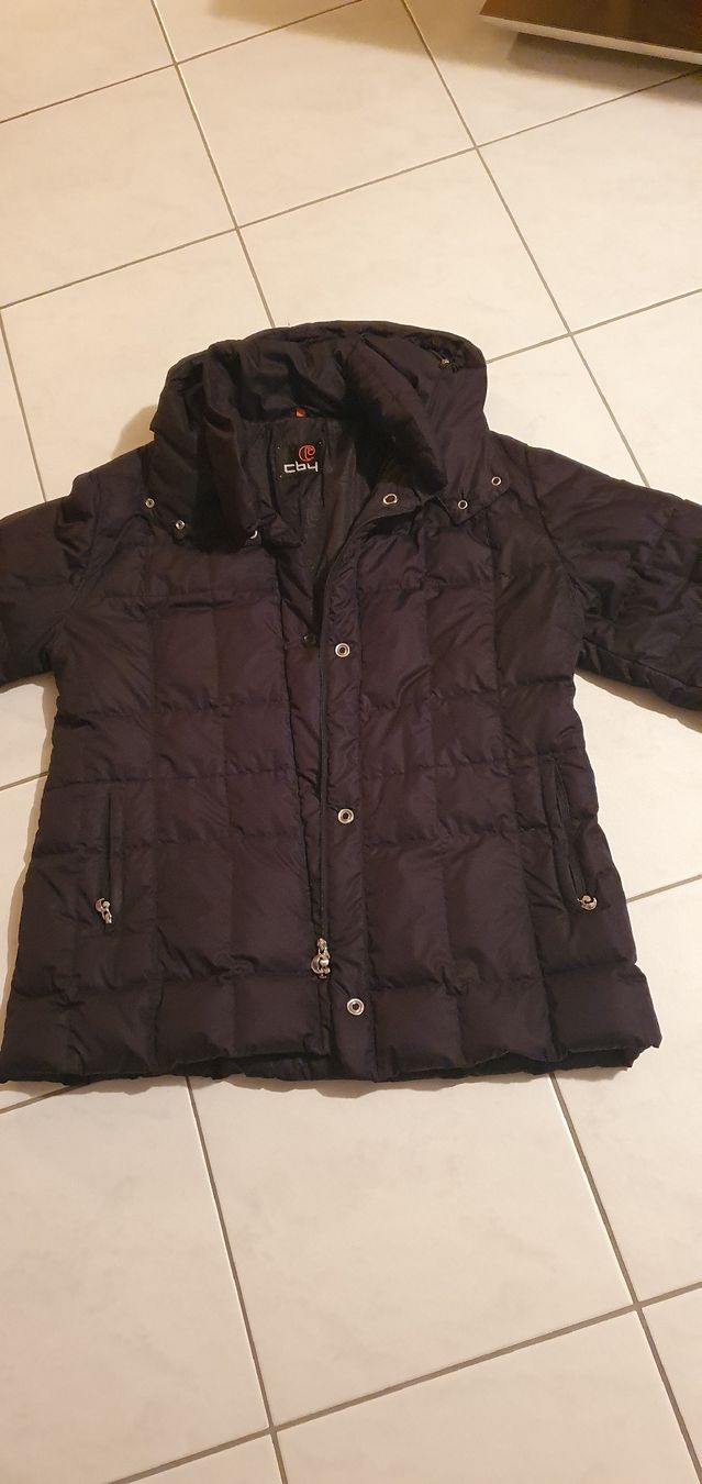 Jacken: Winterjacke – Gebraucht aus Einsiedeln von sus_8gdc