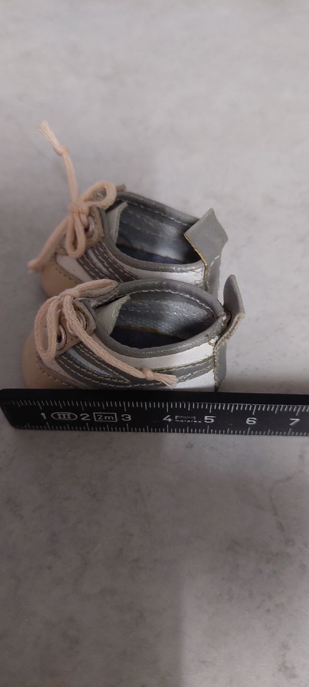 Sasha Morgenthaler Bambole: 5Paar Puppenschuhe H.Ott evt.SASHA – Usato da Muri AG venduto da nindo1 6
