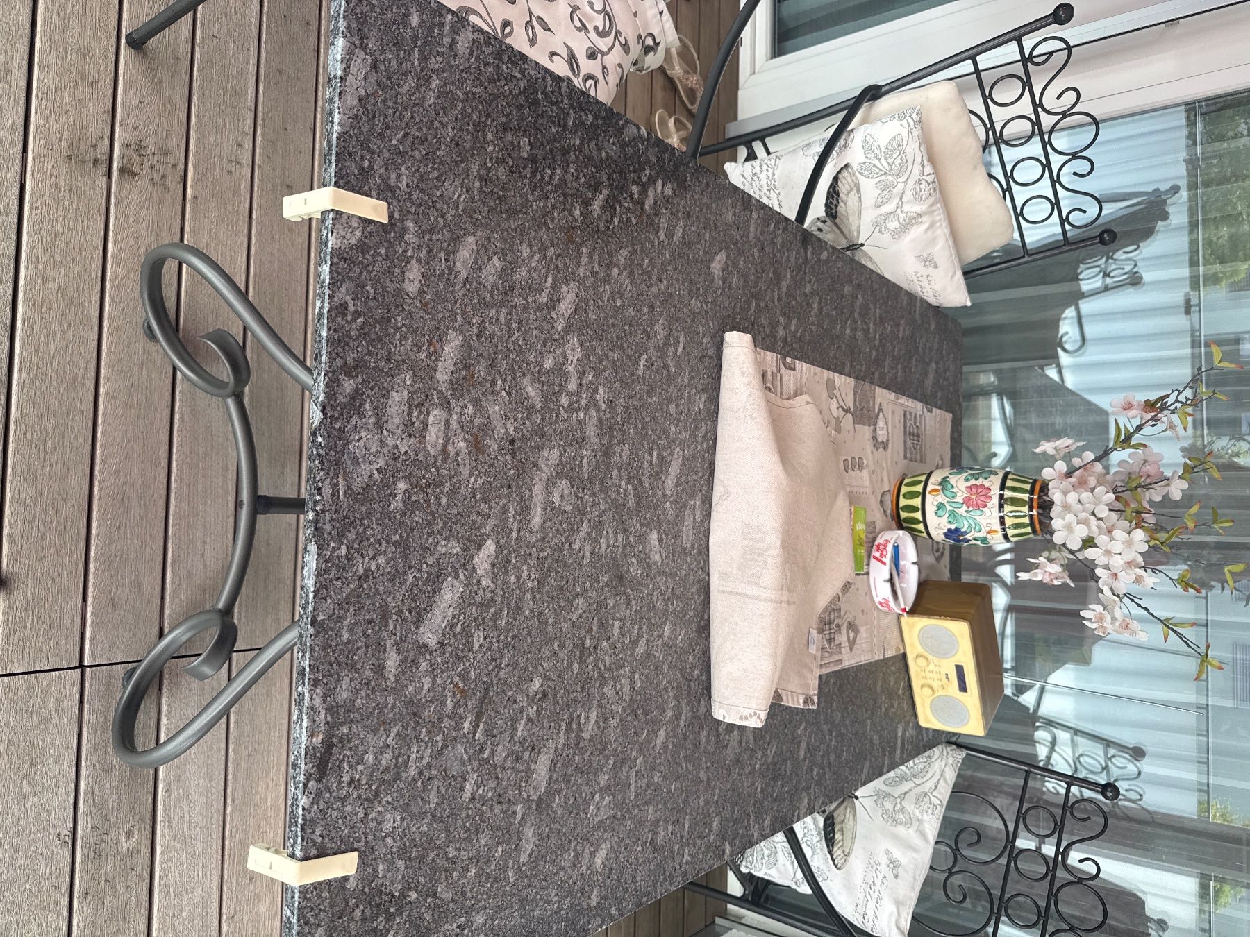 Hunn Tavoli: Massiver Tisch Eisen mit Steinplatte – Usato da Ruemlang venduto da Hans001 4
