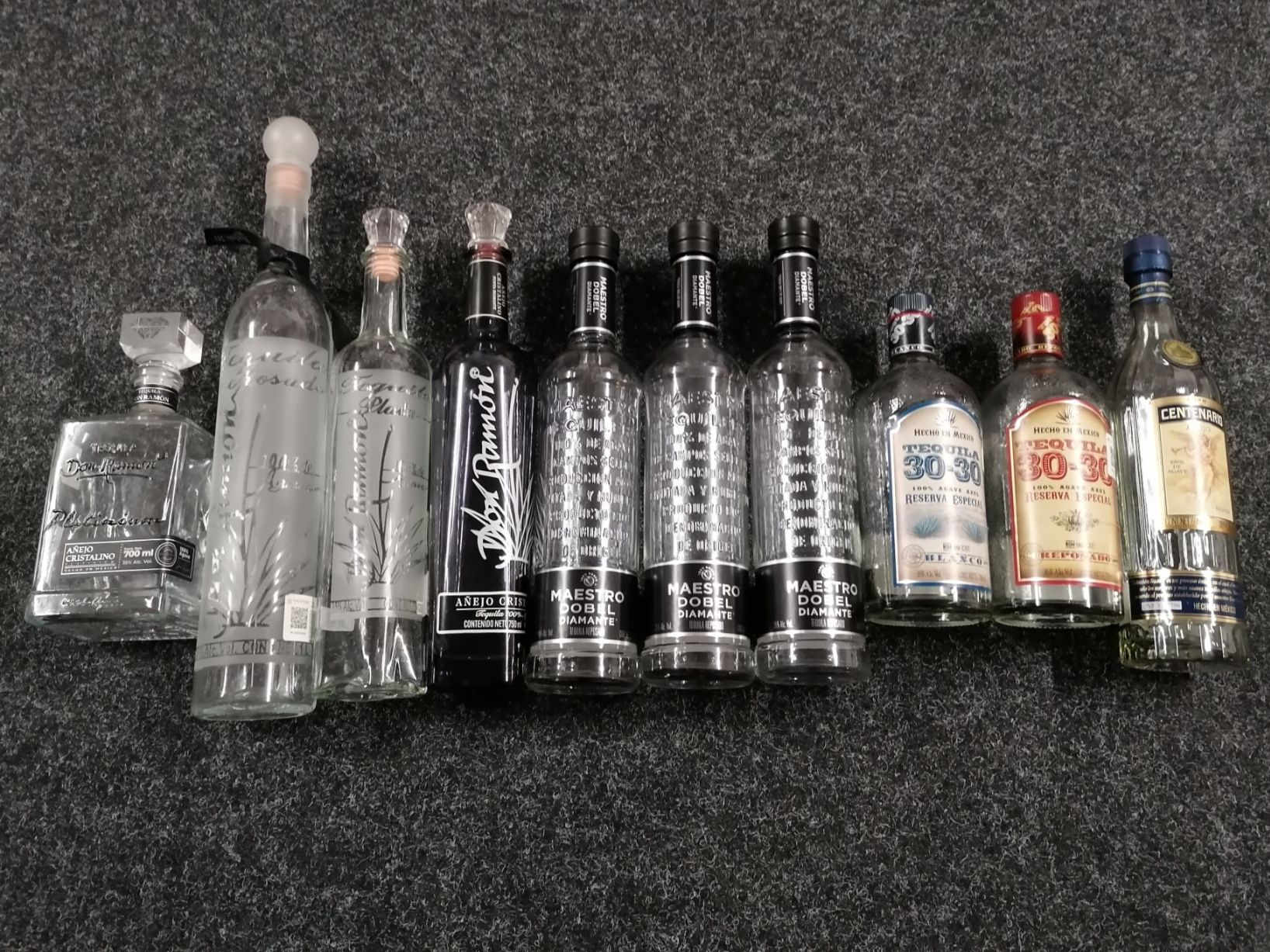 Altro: Tequila Flaschen – Usato da Geroldswil venduto da Dirici