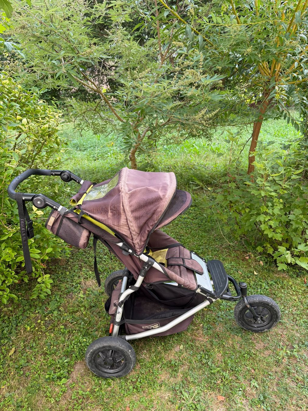 Mountain Buggy Carrozzine: Mountain Buggy Swift Kinderwagen – Usato da Ebikon venduto da Ncici