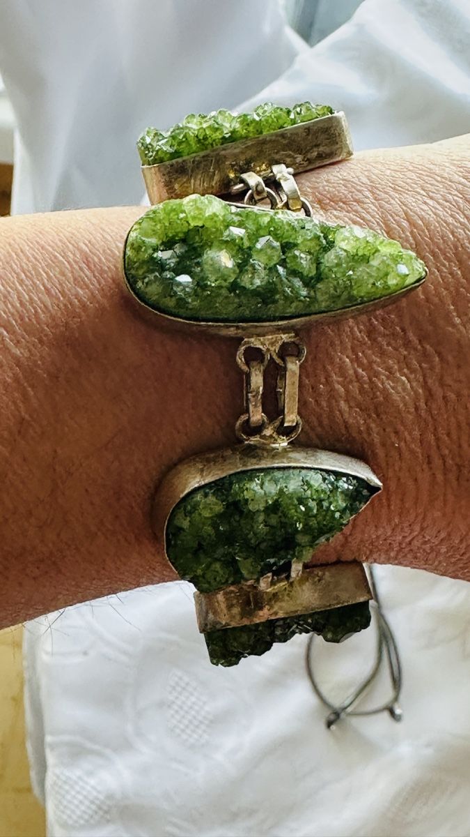 Bracciali & Braccialetti: Wunderschönes Armband mit grünen Steinen, – Usato da Menziken venduto da cla_8qfq