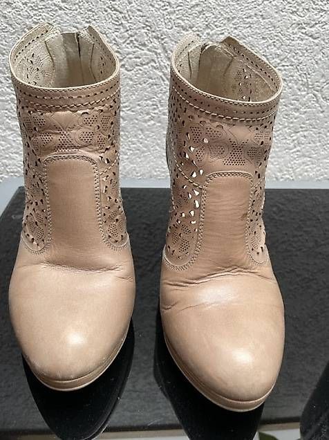 Scarpe da donna: Sommer Stiefel in Leder – Usato da Solothurn venduto da Deinze 1