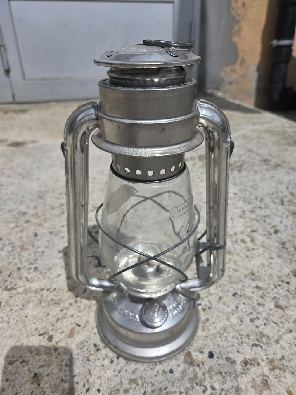 Lampade: lampe pétrole – Nuovo (secondo la descrizione) da La Chaux-de-Fonds venduto da miami-vice1985 1