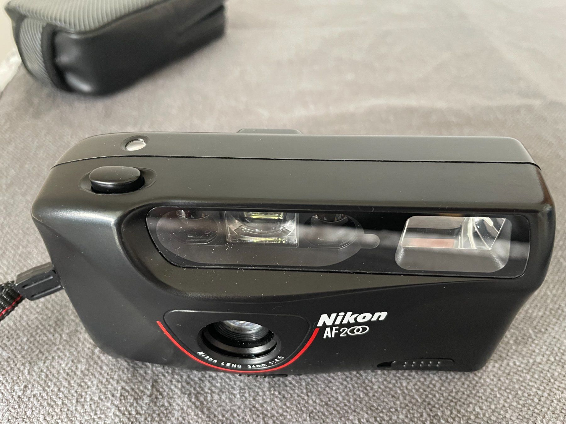 Nikon Fotocamera: Nikon AF200 – Usato da Petit Lancy venduto da gil_hr6v 2