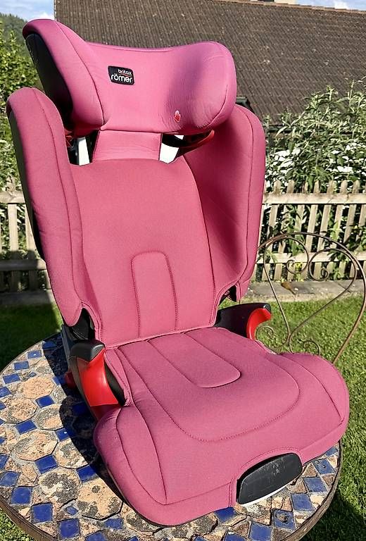Seggiolini per auto:  Römer Britax isofix Auto Kindersitz – Usato da Siglistorf venduto da Chayabru