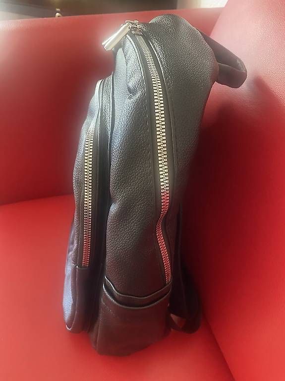 Zaini: Schwarzer Rucksack – Nuovo (secondo la descrizione) da Uerikon venduto da Vonkamo 1