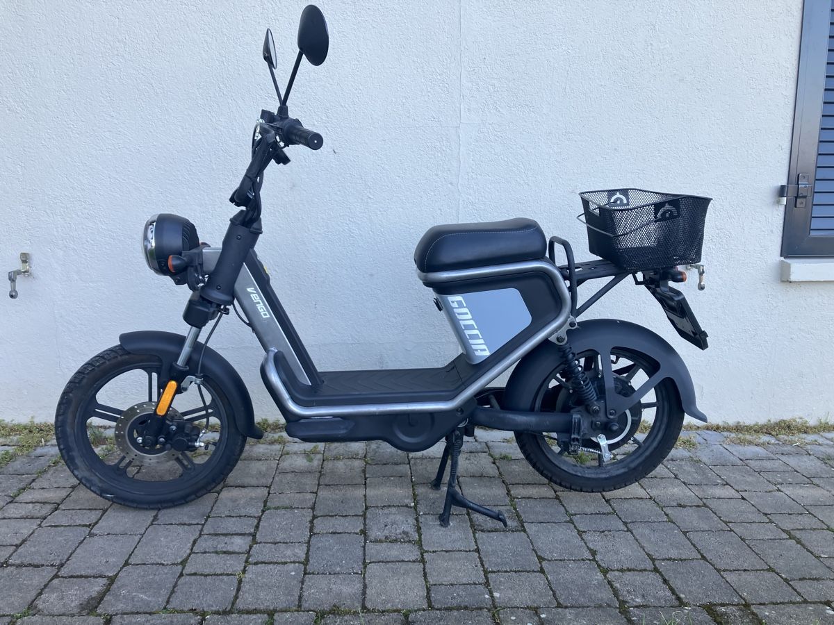 Scooters: E-Scooter Vengo 45 – D'occasion à Boudry par rems07