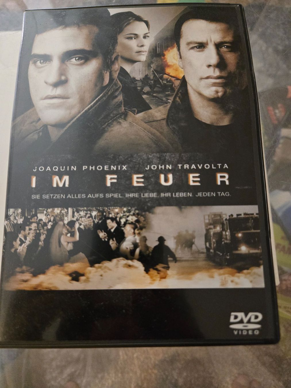 Tutti i DVDs: Im Feuer DVD – Usato da Bussigny venduto da Kfdlt