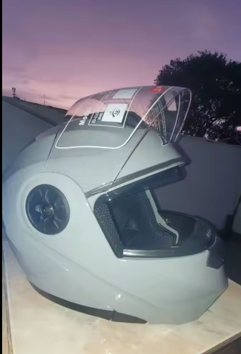 Caschi & visiere: Motorrad Klapphelm BLD Doppelvisier Helm Grau Silber Maximal – Nuovo e nell'imballaggio originale da Suhr venduto da ChronixChronometer 2