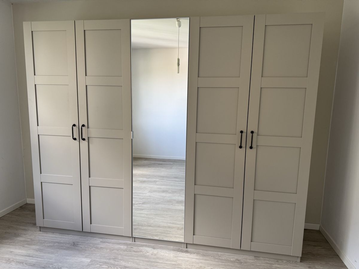 Ikea Armadi: Armoire PAX IKEA – Nuovo (secondo la descrizione) da St-Imier venduto da leila_g