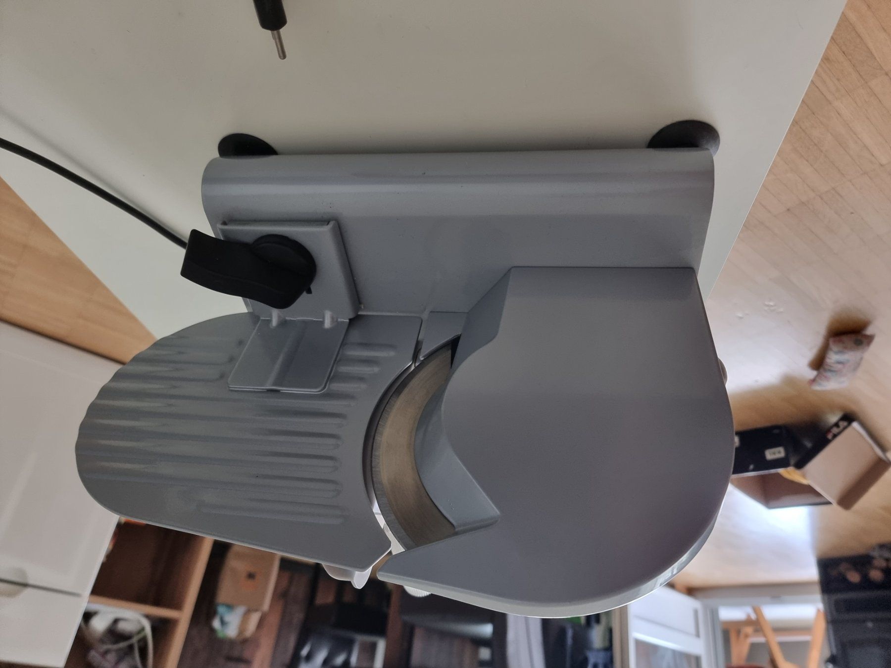 Küchengeräte: Schneidemaschine – Gebraucht aus Wichtrach von  1