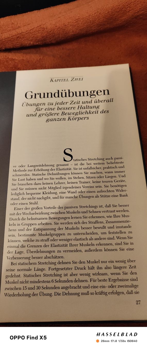 Libri: Der plastischen Körper Mehr Beweglichkeit durch Stretching – Usato da Volken venduto da katz5 2