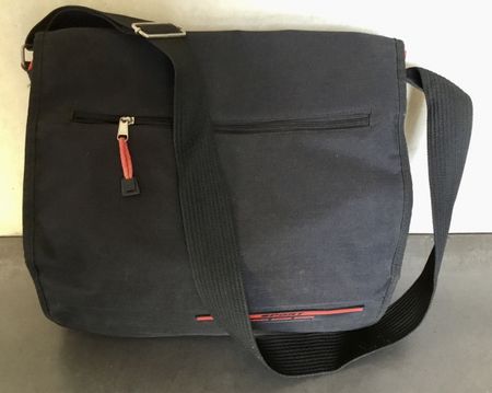 Umhängetasche mit Überschlagdeckel - SPORT BENCH