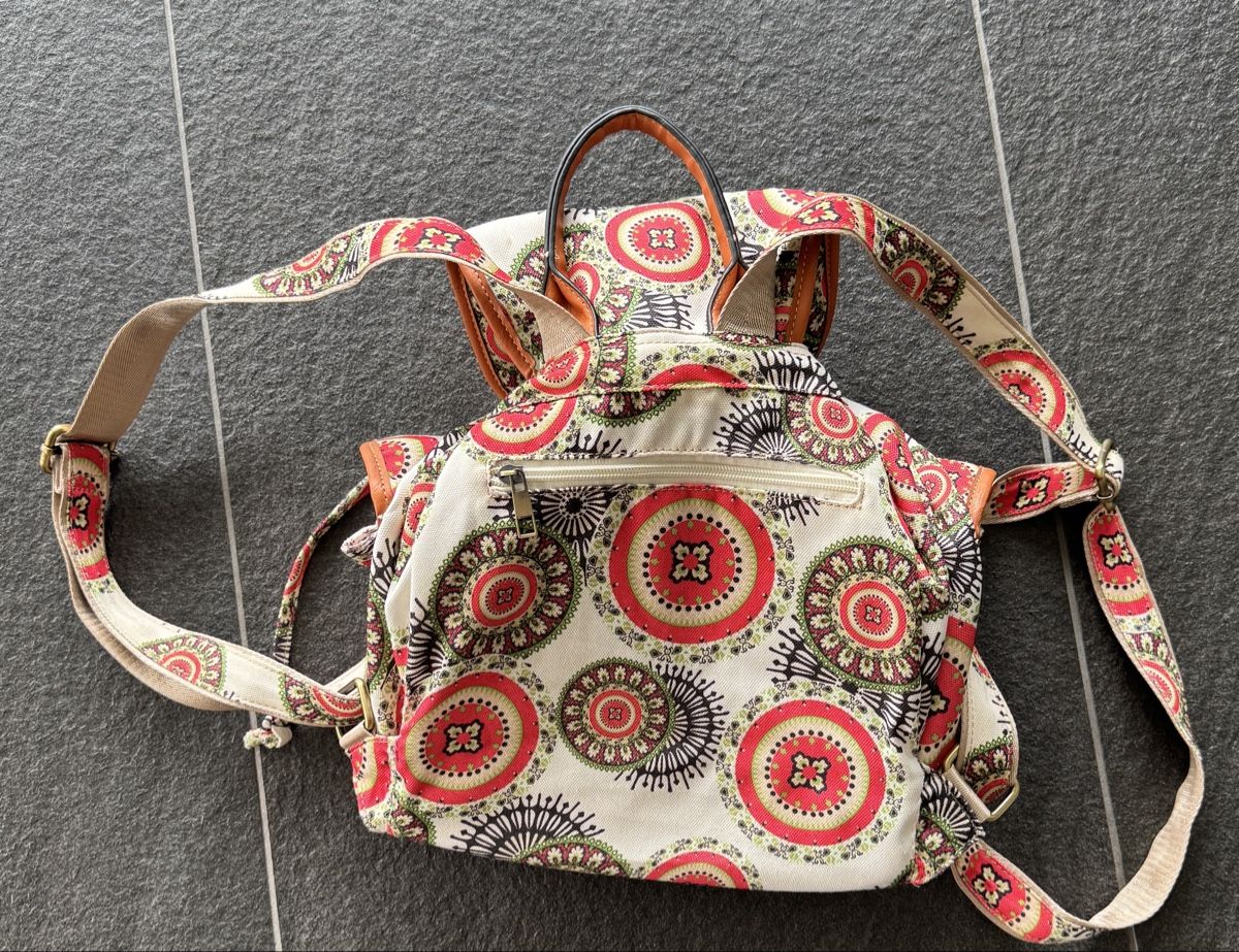 Borse & Zaini: Stoff-Rucksack mit Blumenmuster – Usato da Lüsslingen venduto da Geronimo66 3