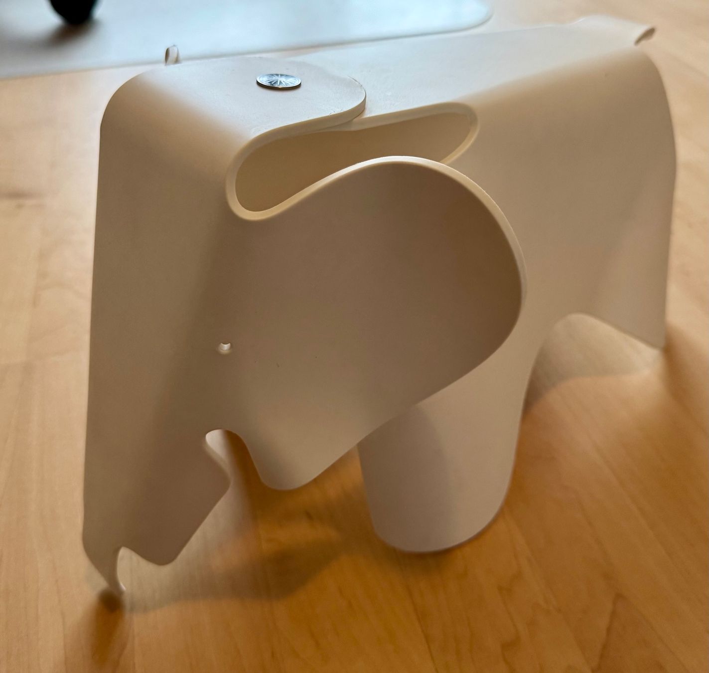 Vitra Sgabelli: Eames Elephant Vitra in weiss – Usato da Männedorf venduto da Positive81