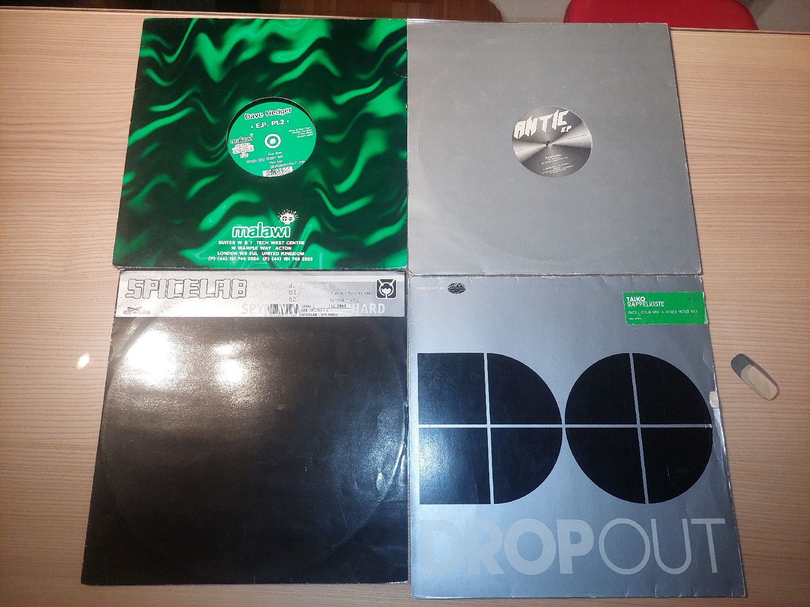 Vinyles: Lot 10x Vinyles Techno 1995-2003 – D'occasion à Courtepin par Organikal