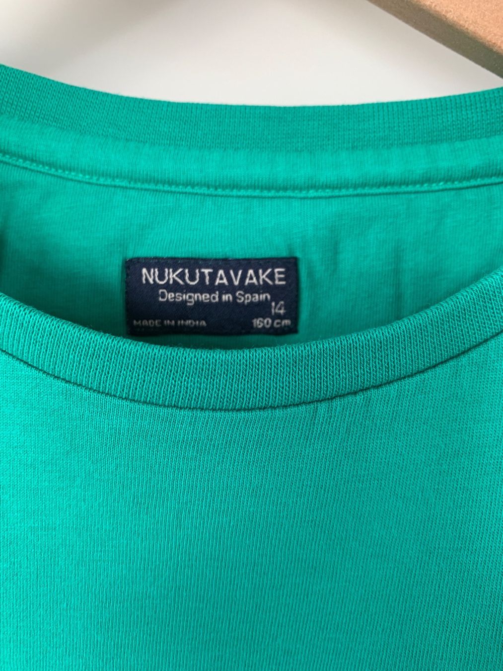 Hemden, T-Shirts & Polos: Nukutavake T-Shirt Gr 14 – Neu (gemäss Beschreibung) aus Mettmenstetten von _4_YOU_ 1