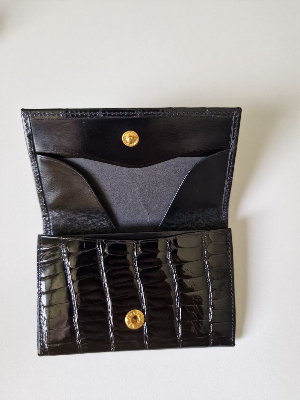 Bulgari Portamonete: Porte monnaie "Black croco Shiny" – Nuovo (secondo la descrizione) da Neuchâtel venduto da Looseboy 2