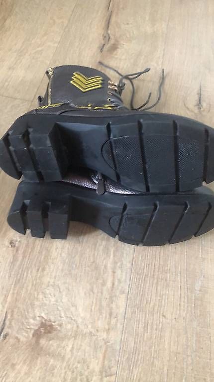 Scarpe da donna: Stiefel Neu Gr.39 – Usato da Oberbuchsiten venduto da etr_2jg5 2