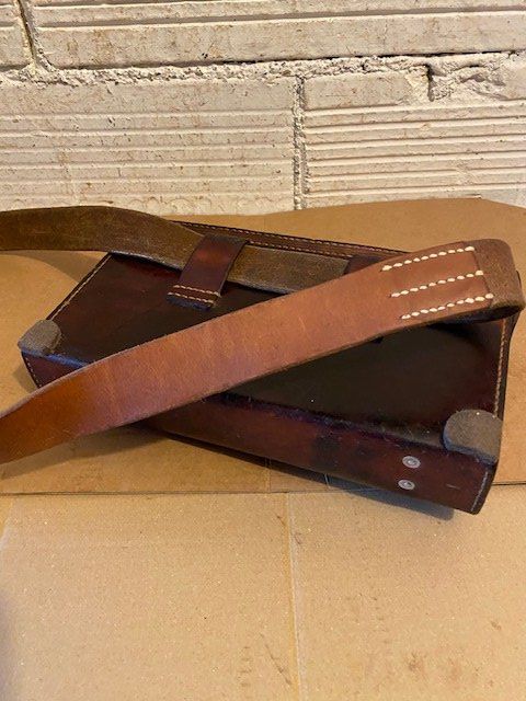 Schweizer Armee Taschen: MILITÄRTASCHE MIT CEINTURON 1939  CH ARMEE – Gebraucht aus Chur von silbermon 8