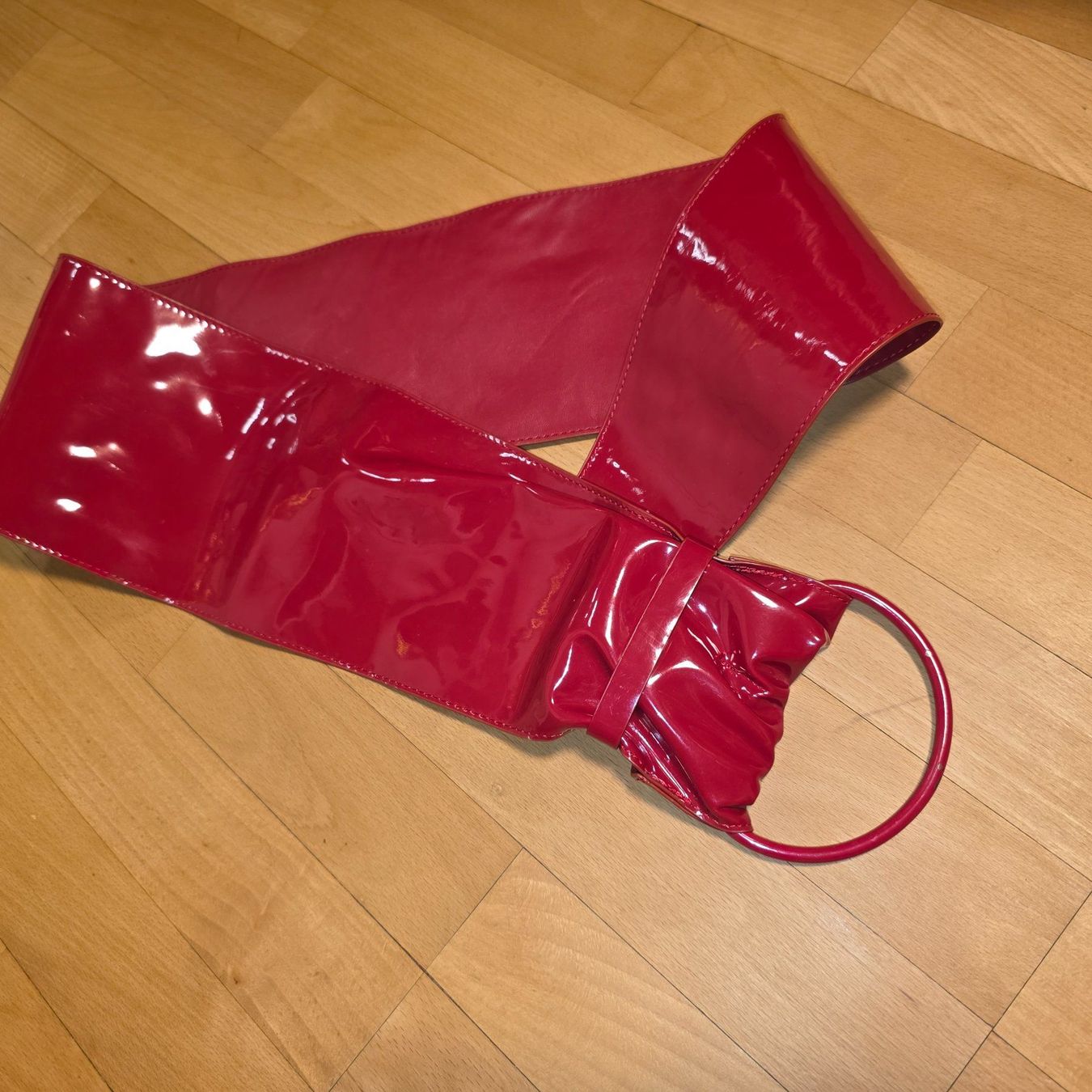 Cinture: Vintage roter Lackgürtel – echtes Statement – Usato da Wald ZH venduto da CapLux