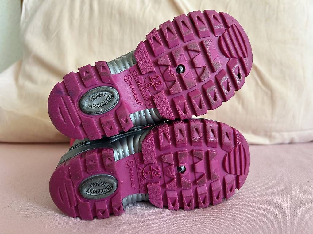 Scarpe per ragazze: Stiefel Grösse 23 – Usato da Sarmenstorf venduto da ramoeneli 2