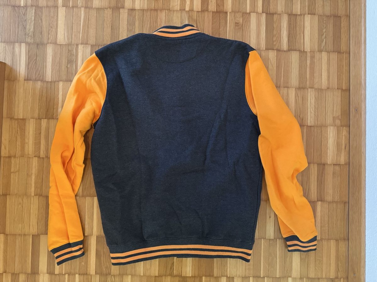 Giacche: College Jacke Gr. M Orange/Grey – Usato da Untersiggenthal venduto da floriyang 1