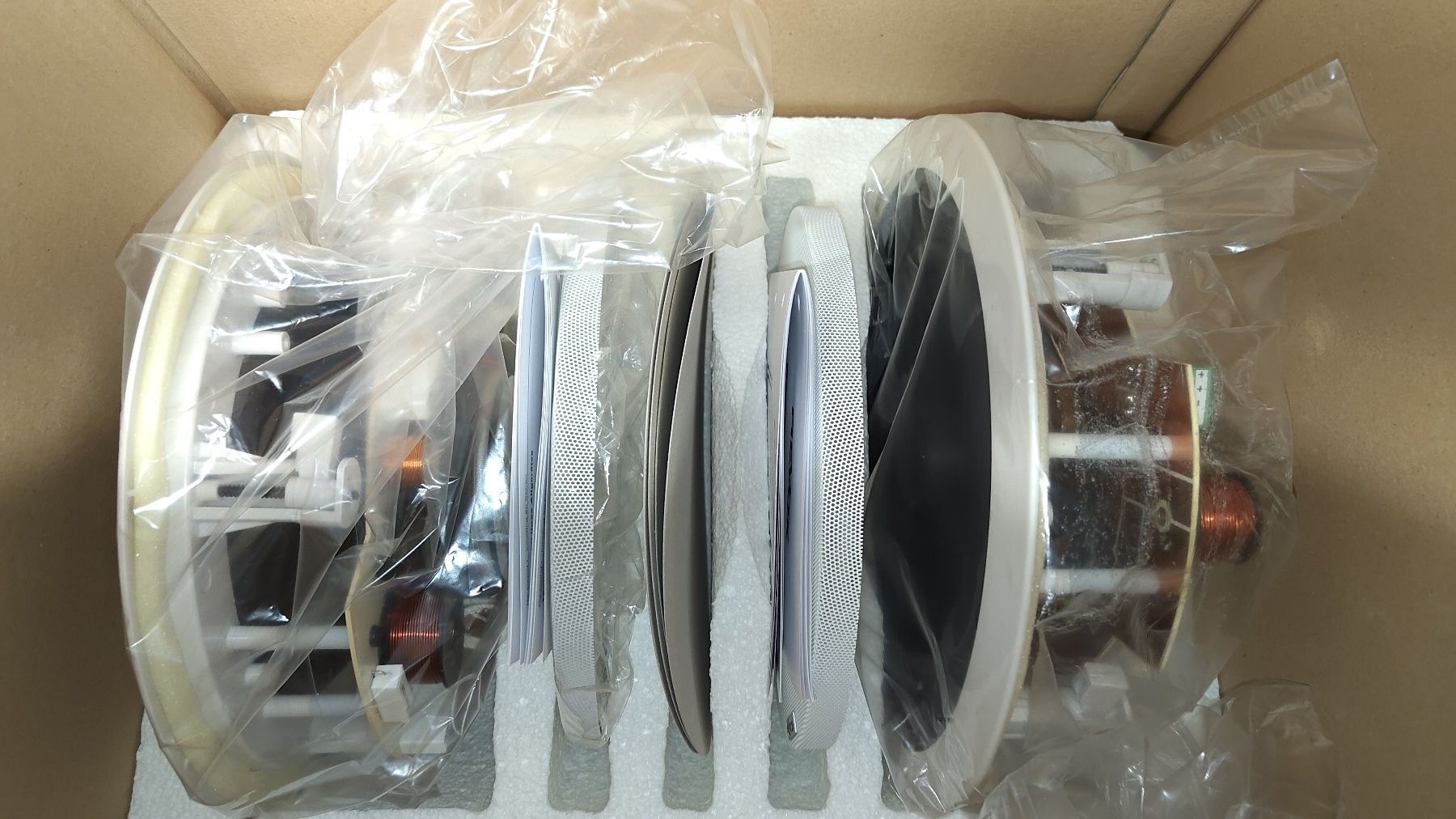 Revox Casse acustiche: Revox Einbaulautsprecher Inceiling 80 + Inceiling 80 Stereo – Nuovo (secondo la descrizione) da Unterägeri venduto da sumatronic 4