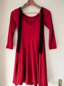 Rotes Kleid, Gr. 34