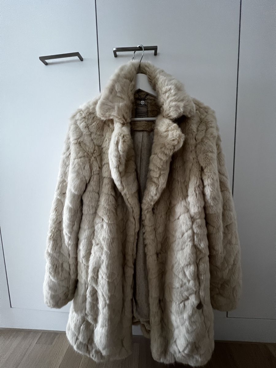 Salsa Cappotti: SALSA Faux Fur Coat – Usato da Rapperswil SG venduto da Tiniva