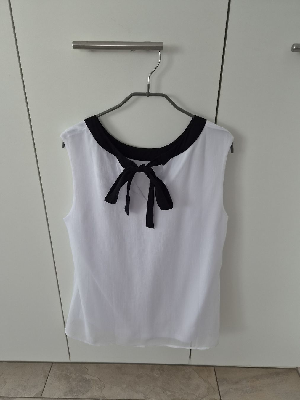 Orsay Camicette: Orsay Bluse Weiss/Schwarz Gr. 40 – Usato da Niederrohrdorf venduto da Miripfiri 1