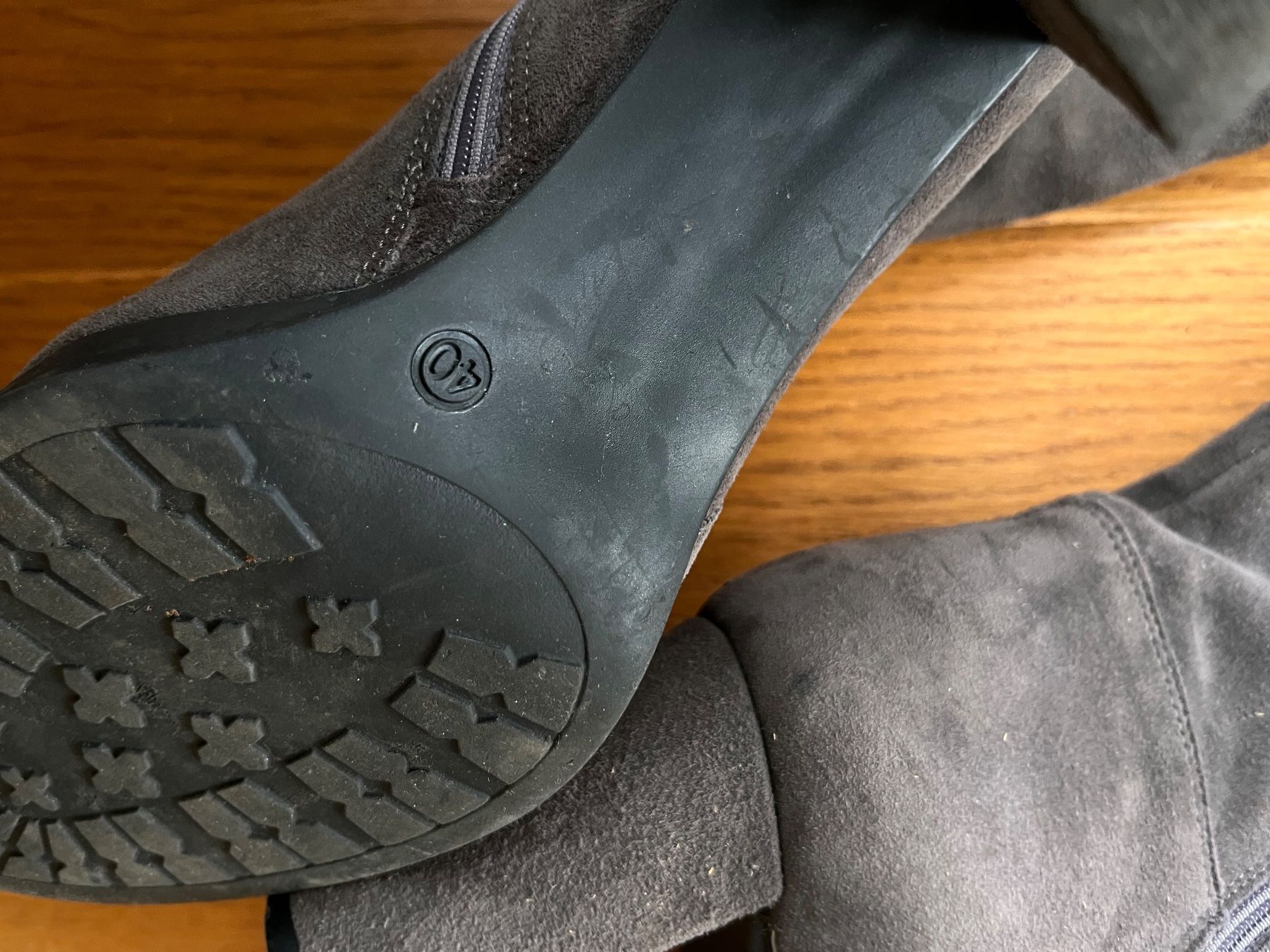 Scarpe da donna: Wildleder Stiefel Varese Gr.40 – Usato da Wädenswil venduto da Iana32 1